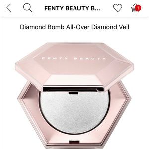 Fenty Beauty Makeup - Fenty beauty diamond bomb highlighter I Fenty Beauty Makeup - Fenty beauty diamond bomb highlighter I